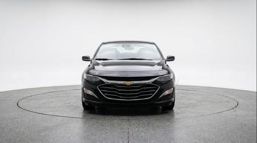 Mosaic Black Metallic 2024 Chevrolet Malibu FWD 1LT