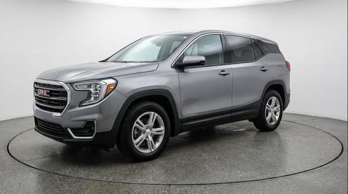 Sterling Gray Metallic 2024 GMC Terrain SLE