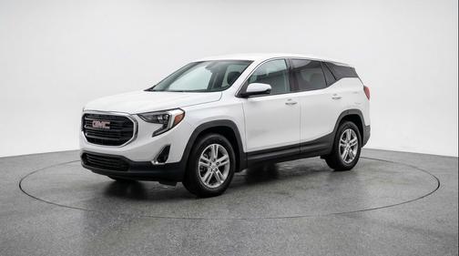 Summit White 2024 GMC Terrain SLE