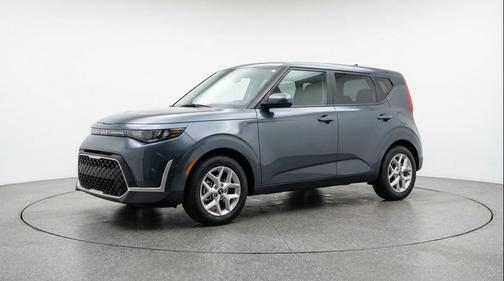 Gravity Gray 2025 Kia Soul LX