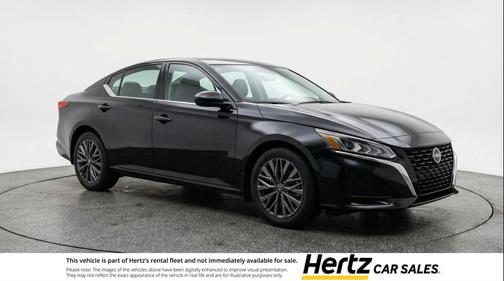 Super Black 2025 Nissan Altima SV FWD
