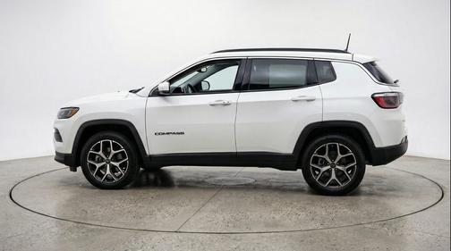 Bright White Clearcoat 2025 Jeep Compass Limited