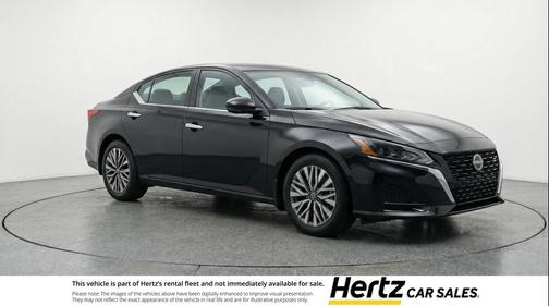 Super Black 2025 Nissan Altima SV FWD