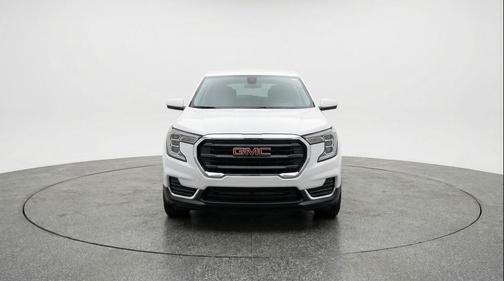 Summit White 2024 GMC Terrain SLE