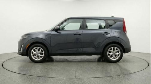 Gravity Gray 2025 Kia Soul LX
