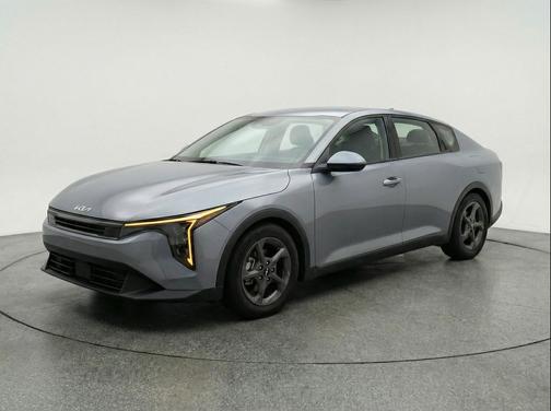 Steel Gray 2025 Kia K4 LXS