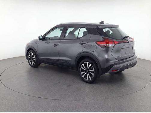 Gun Metallic 2024 Nissan Kicks SV