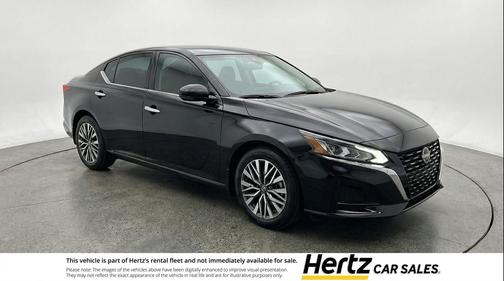 Super Black 2025 Nissan Altima SV FWD