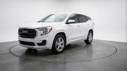 Summit White 2024 GMC Terrain SLE