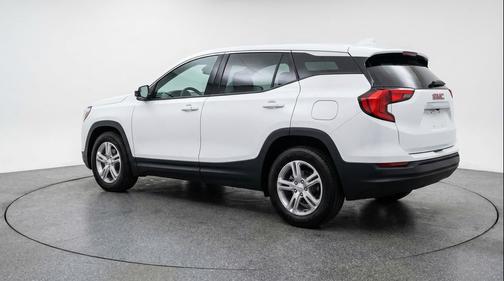 Summit White 2024 GMC Terrain SLE