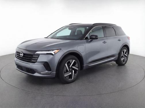 Gun Metallic 2025 Nissan Kicks SV