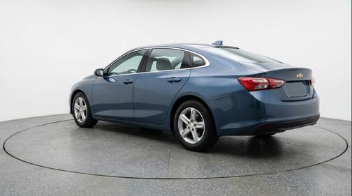 Lakeshore Blue Metallic 2024 Chevrolet Malibu FWD 1LT