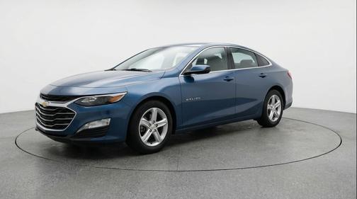 Lakeshore Blue Metallic 2024 Chevrolet Malibu FWD 1LT