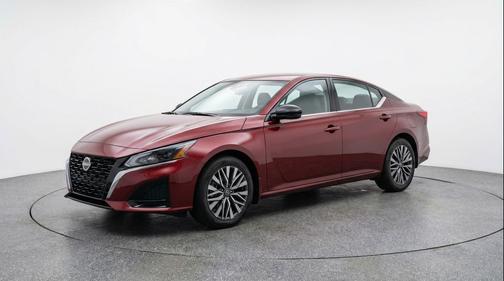 Garnet Pearl Metallic 2025 Nissan Altima SV FWD