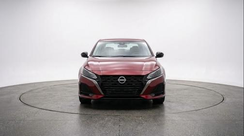 Garnet Pearl Metallic 2025 Nissan Altima SV FWD