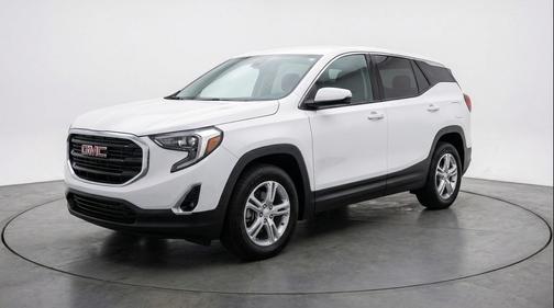 Summit White 2024 GMC Terrain SLE