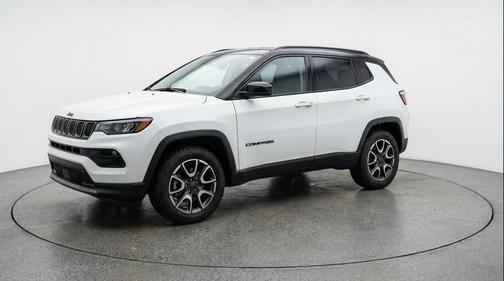 Bright White Clearcoat 2025 Jeep Compass Trailhawk