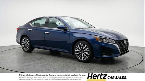 Super Black 2025 Nissan Altima SV FWD
