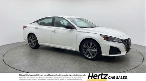 Glacier White 2025 Nissan Altima SV FWD