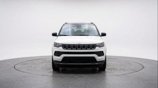 Bright White Clearcoat 2025 Jeep Compass Limited