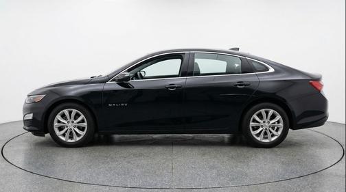 Mosaic Black Metallic 2024 Chevrolet Malibu FWD 1LT