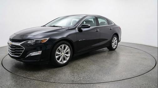 Mosaic Black Metallic 2024 Chevrolet Malibu FWD 1LT