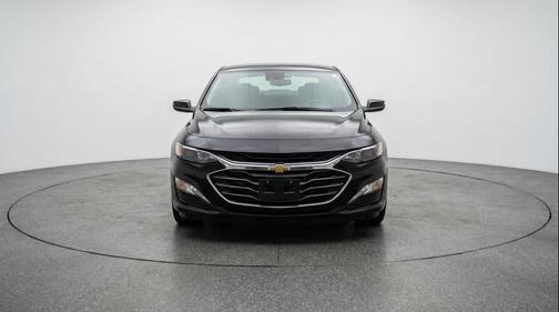 Mosaic Black Metallic 2024 Chevrolet Malibu FWD 1LT