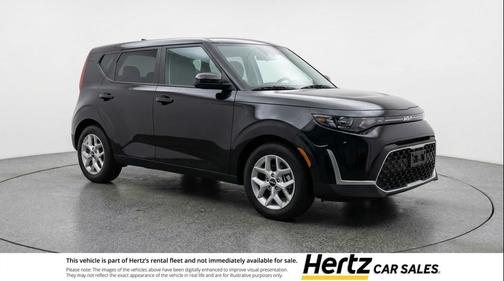 Fusion Black 2025 Kia Soul LX