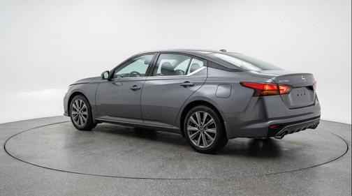 Gun Metallic 2025 Nissan Altima SV FWD