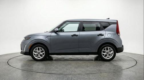 Gravity Gray 2025 Kia Soul LX
