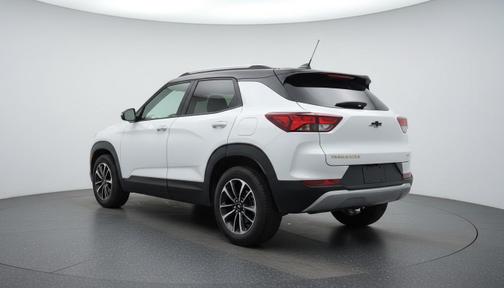 Summit White 2025 Chevrolet Trailblazer LT