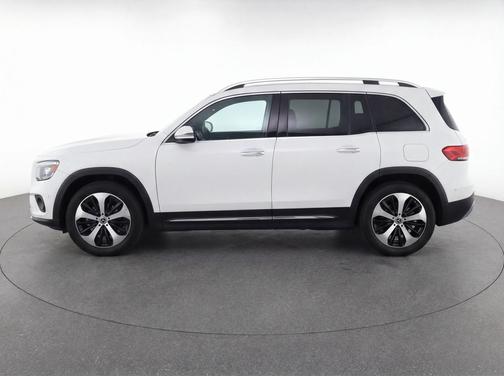 Polar White 2025 Mercedes-Benz GLB 250 4MATIC