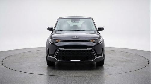 Fusion Black 2025 Kia Soul LX