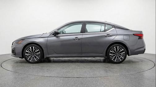 Gun Metallic 2025 Nissan Altima SV FWD