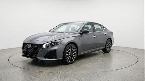 Gun Metallic 2025 Nissan Altima SV FWD