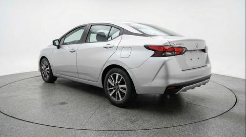 Brilliant Silver Metallic 2025 Nissan Versa 1.6 SV