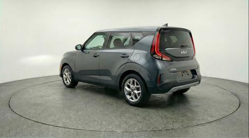 Gravity Gray 2025 Kia Soul LX