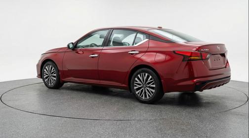 Scarlet Ember Tintcoat 2025 Nissan Altima SV FWD