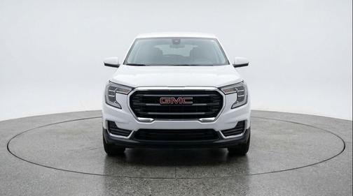 Summit White 2024 GMC Terrain SLE