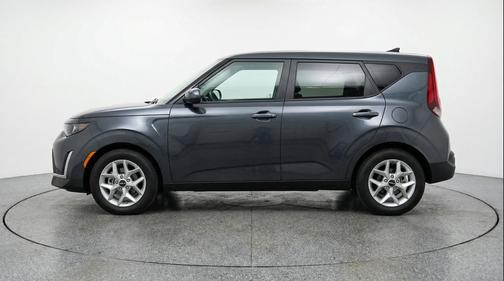 Gravity Gray 2025 Kia Soul LX