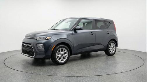 Gravity Gray 2025 Kia Soul LX