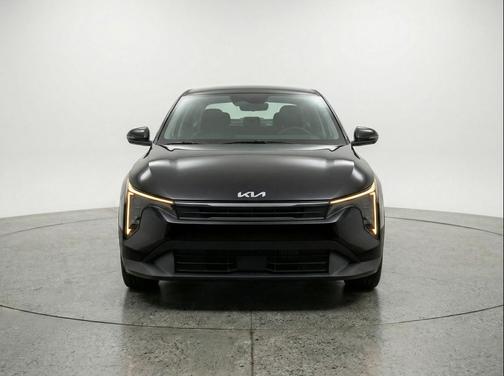 Aurora Black Pearl 2025 Kia K4 LXS