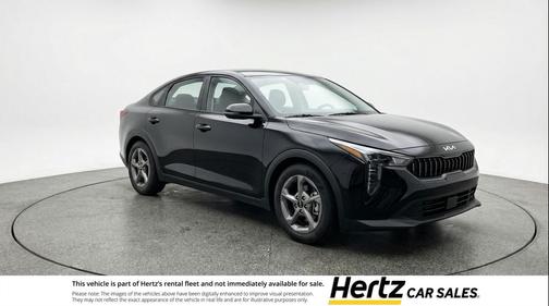 Aurora Black Pearl 2025 Kia K4 LXS