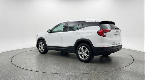 Summit White 2024 GMC Terrain SLE