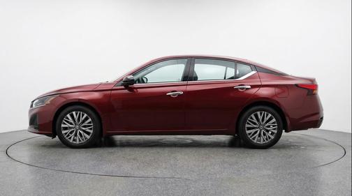 Garnet Pearl Metallic 2025 Nissan Altima SV FWD