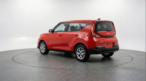 Inferno Red 2025 Kia Soul LX