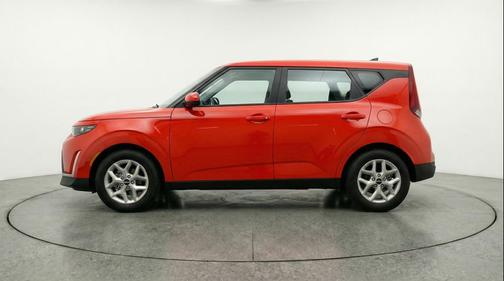 Inferno Red 2025 Kia Soul LX
