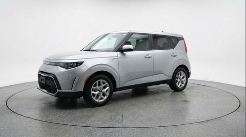 Steel Gray 2025 Kia Soul LX