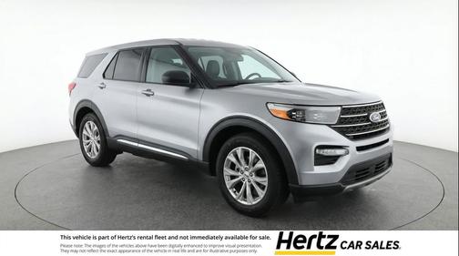 Iconic Silver Metallic 2024 Ford Explorer Limited