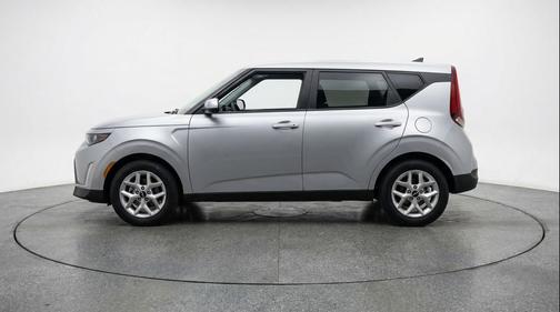 Steel Gray 2025 Kia Soul LX